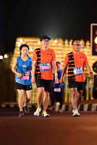 BIB: 4579, 9216, 45932, 41507
                            <button type="button" onclick="openModal(21094921)" class="btn btn-primary btn-sm float-right btn-popup" data-toggle="modal" data-target=".modal-high-quality">
                        <i class="fas fa-shopping-cart"></i> Add to Cart
                    </button>
                                            <button type="button" onclick="isThisMe(21094921, true)" class="btn btn-success btn-sm float-right btn-popup btn-isme hidden" data-toggle="tooltip" data-placement="bottom" title="นี่คือรูปของคุณใช่ไหม คลิกที่นี่เพื่อเอาเข้าอัลบั้ม">
                        <i class="fas fa-plus"></i> Add to album
                    </button>
                    <button type="button" onclick="isThisMe(21094921, false)" class="btn btn-warning btn-sm float-right btn-popup btn-isnotme hidden">
                        <i class="fas fa-ban"></i> Remove from album
                    </button>